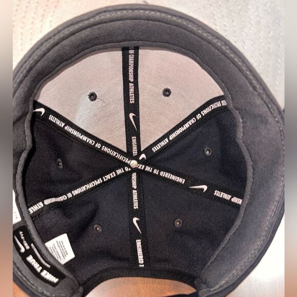 Nike Seattle Mariners Hat Adjustable snap back Baseball Cap Dri-Fit - Picture 6 of 7